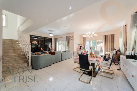 Villa en Jumeirah Village Circle, Dubai, 4 dormitorios, 501 m², № 61073 - foto 4