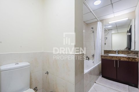 Купить квартиру в Джумейра Вилладж Серкл, Дубай: 3 спальни, 217м², № 18838 - фото 10