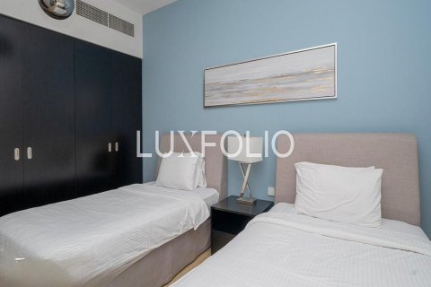 Apartment in Shams, Jumeirah Beach Residence, Dubai 2 bedrooms, 128 sq.m. № 46212 - photo 15