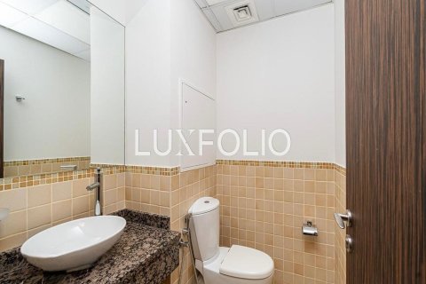 Apartment in Shams, Jumeirah Beach Residence, Dubai 2 bedrooms, 128 sq.m. № 46212 - photo 16