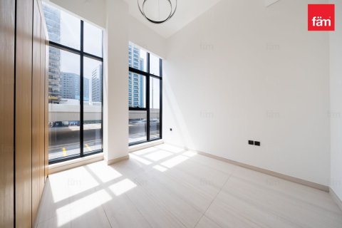 Apartment in Business Bay, Dubai 3 bedrooms, 130.2 sq.m. № 102639 - photo 8