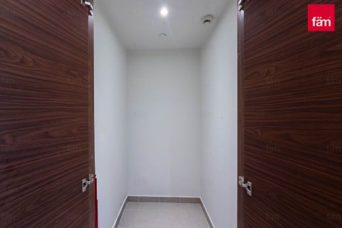 Apartment in Al Kifaf, Dubai 3 bedrooms, 200.9 sq.m. № 102743 - photo 7