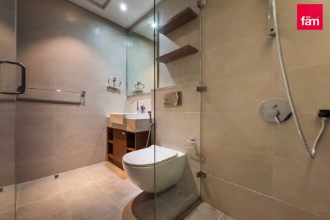 Apartment in Al Kifaf, Dubai 3 bedrooms, 200.9 sq.m. № 102743 - photo 22