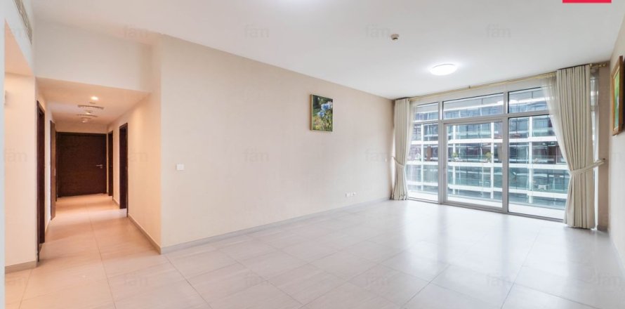 Apartment in Al Kifaf, Dubai 3 bedrooms, 200.9 sq.m. № 102743