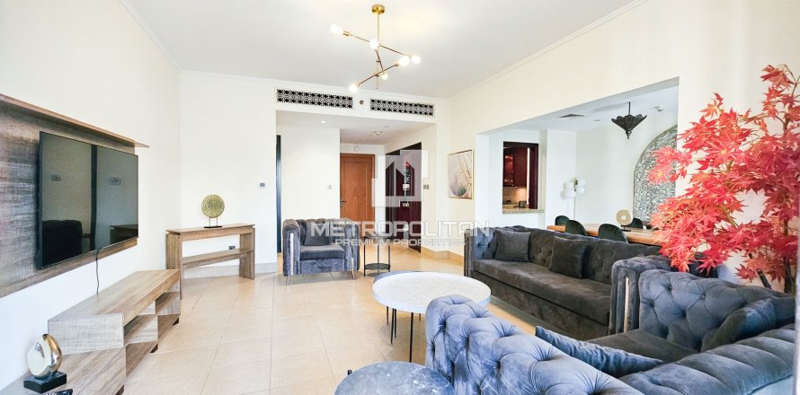 Квартира в Old Town, Дубай, 2 спальни, 129м², № 74220