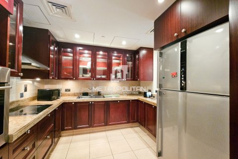 Снять в аренду квартиру в Old Town, Дубай: 2 спальни, 129м², № 74220 - фото 8