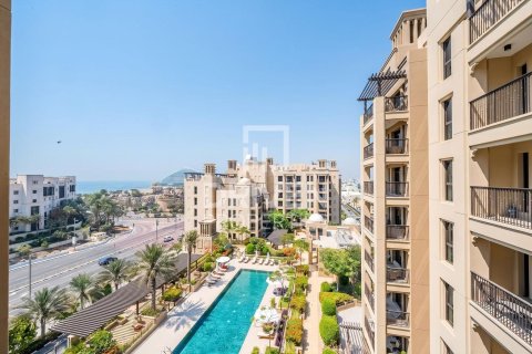 Apartment in Umm Suqeim 3, Umm Suqeim, Dubai 2 bedrooms, 125.51 sq.m. № 127898 - photo 15