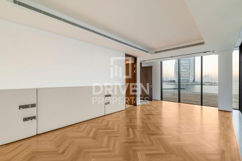 Villa en Jumeirah 3, Jumeirah, Dubai, 6 dormitorios, 849.78 m², № 127901 - foto 22