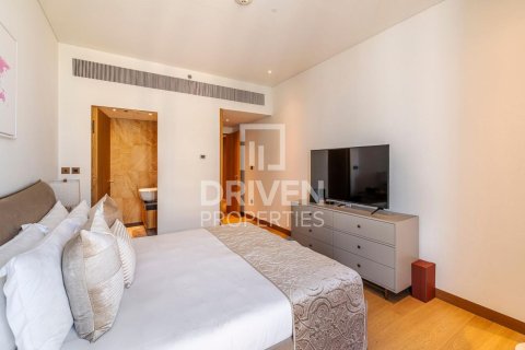 Apartment in Jumeirah Bay Island, Jumeirah, Dubai 3 bedrooms, 242.48 sq.m. № 127907 - photo 12