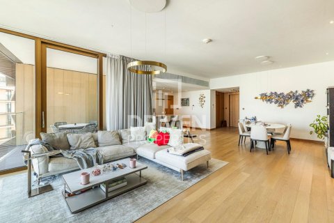 Apartment in Jumeirah Bay Island, Jumeirah, Dubai 3 bedrooms, 242.48 sq.m. № 127907