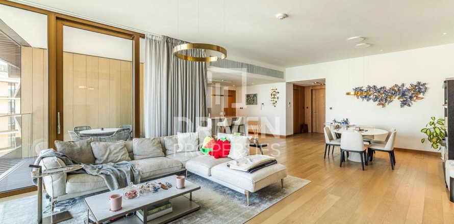 Apartment in Jumeirah Bay Island, Jumeirah, Dubai 3 bedrooms, 242.48 sq.m. № 127907