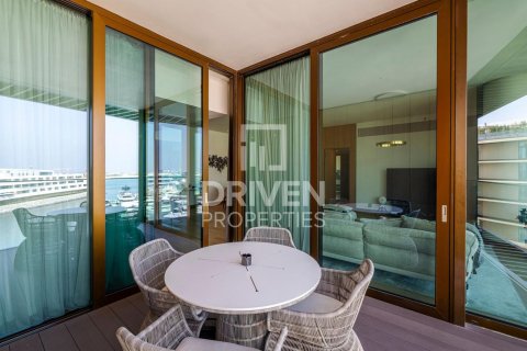 Apartment in Jumeirah Bay Island, Jumeirah, Dubai 3 bedrooms, 242.48 sq.m. № 127907 - photo 23