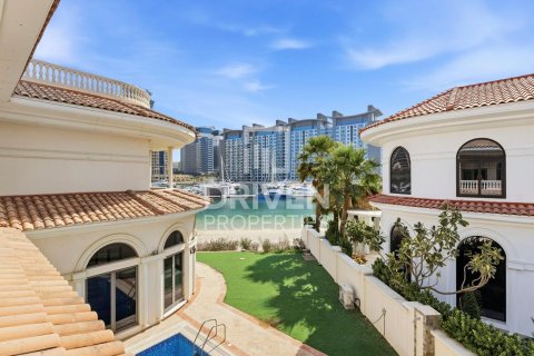 Villa en Signature Villas, Palm Jumeirah, Dubai, 6 dormitorios, 1245.37 m², № 127900 - foto 30