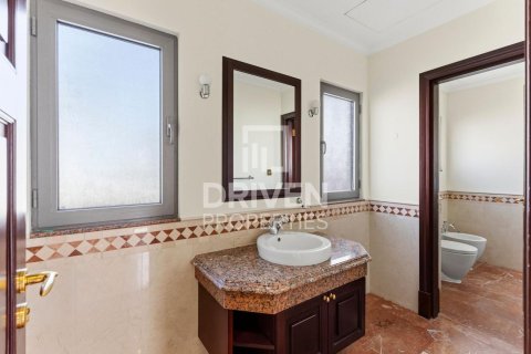 Villa en Signature Villas, Palm Jumeirah, Dubai, 6 dormitorios, 1245.37 m², № 127900 - foto 20