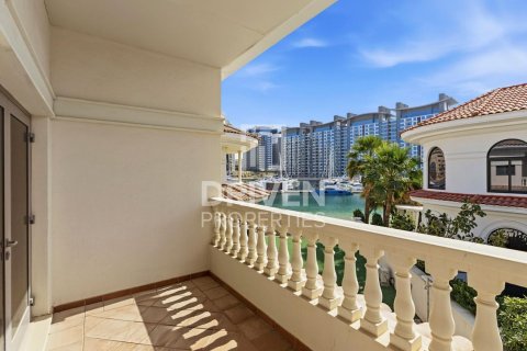 Villa en Signature Villas, Palm Jumeirah, Dubai, 6 dormitorios, 1245.37 m², № 127900 - foto 29