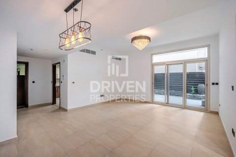Apartment in Al Furjan, Dubai 2 bedrooms, 196 sq.m. № 86276