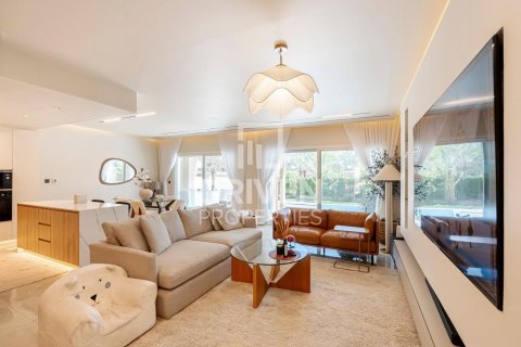 Townhouse in Jumeirah Village Circle, Dubai 3 bedrooms, 247 sq.m. № 86278 - photo 17