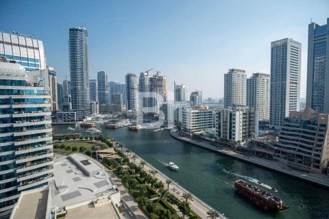 Снять в аренду квартиру в Дубай Марине, Дубай: 2 спальни, 136м², № 25090 - фото 1