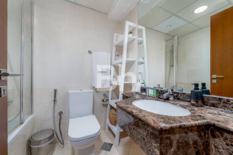 Снять в аренду квартиру в Дубай Марине, Дубай: 2 спальни, 136м², № 25090 - фото 9