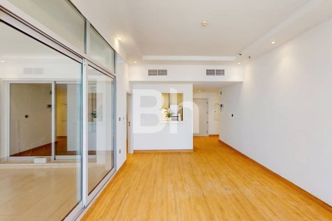 Apartment in Dubai Marina, Dubai 3 bedrooms, 148 sq.m. № 25085 - photo 16