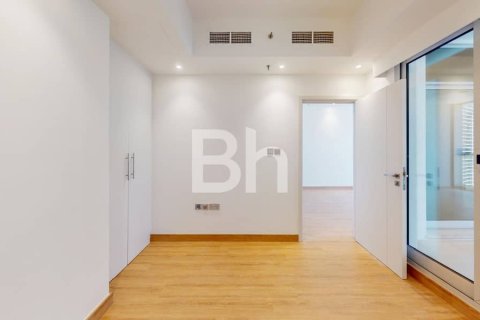 Apartment in Dubai Marina, Dubai 3 bedrooms, 148 sq.m. № 25085 - photo 23