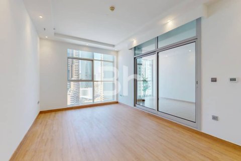 Apartment in Dubai Marina, Dubai 3 bedrooms, 148 sq.m. № 25085 - photo 18