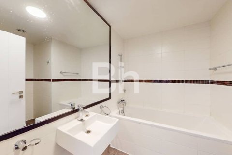 Apartment in Dubai Marina, Dubai 3 bedrooms, 148 sq.m. № 25085 - photo 11