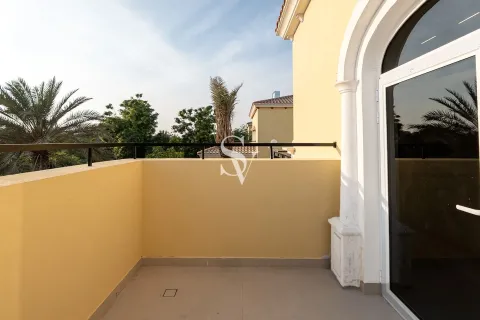 Villa in Jumeirah Park Homes, Jumeirah Park, Dubai 4 bedrooms, 749 sq.m. № 103125 - photo 2