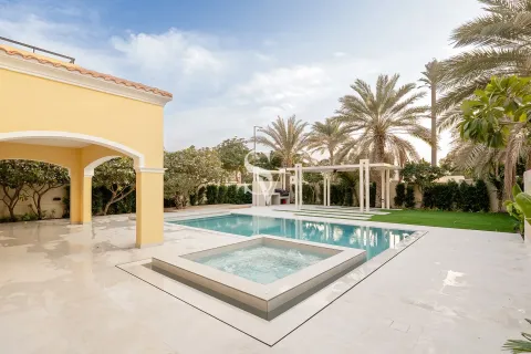 Villa in Jumeirah Park Homes, Jumeirah Park, Dubai 4 bedrooms, 749 sq.m. № 103125 - photo 25