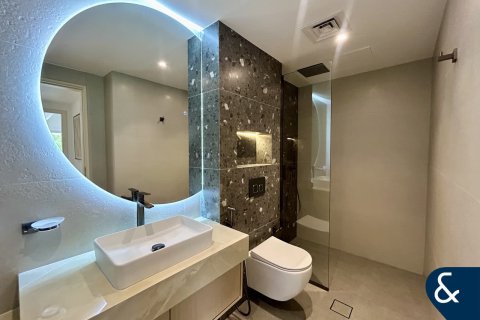 Купить виллу в Meadows, Дубай: 3 спальни, 320м², № 78799 - фото 14