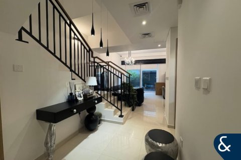 Купить виллу в DAMAC Hills (Akoya by DAMAC), Дубай: 3 спальни, 184м², № 78800 - фото 1