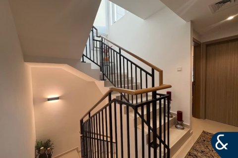 Купить виллу в DAMAC Hills (Akoya by DAMAC), Дубай: 3 спальни, 184м², № 78800 - фото 2