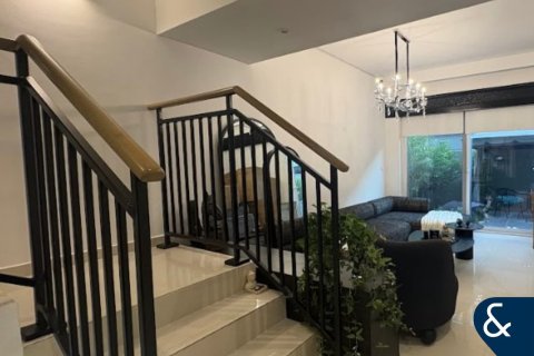 Купить виллу в DAMAC Hills (Akoya by DAMAC), Дубай: 3 спальни, 184м², № 78800 - фото 15