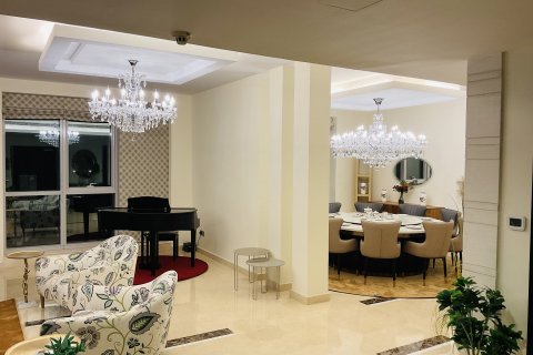 Apartment in Dubai Marina, Dubai 3 bedrooms, 375 sq.m. № 109588 - photo 4