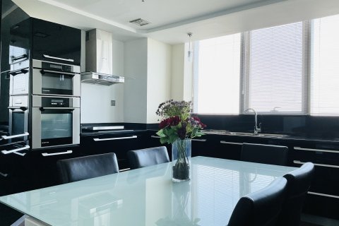 Apartment in Dubai Marina, Dubai 3 bedrooms, 375 sq.m. № 109588 - photo 17
