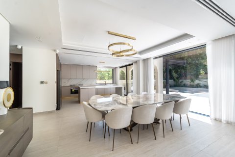 Villa in Jumeirah Village Triangle, Dubai 5 bedrooms, 418 sq.m. № 109587 - photo 4
