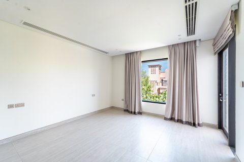 Villa in Jumeirah Village Triangle, Dubai 5 bedrooms, 418 sq.m. № 109587 - photo 13
