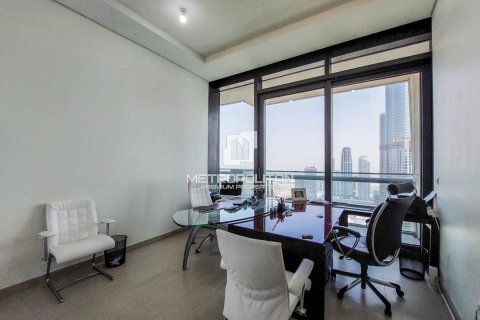 Apartment in Burj Vista, Downtown Dubai (Downtown Burj Dubai), Dubai 4 bedrooms, 401 sq.m. № 73858 - photo 15