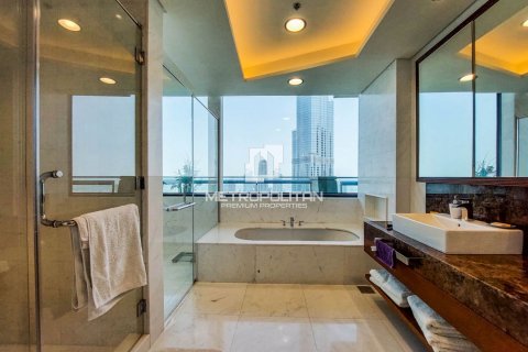 Apartment in Burj Vista, Downtown Dubai (Downtown Burj Dubai), Dubai 4 bedrooms, 401 sq.m. № 73858 - photo 7