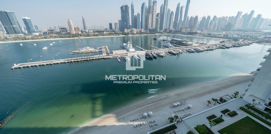 Apartment in EMAAR Beachfront, Dubai Harbour, Dubai 2 bedrooms, 115 sq.m. № 73895
