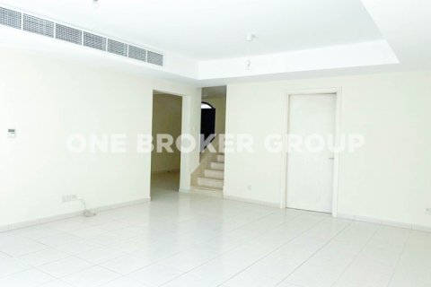 Villa in Dubai 3 bedrooms, 344.2 sq.m. № 425 - photo 2