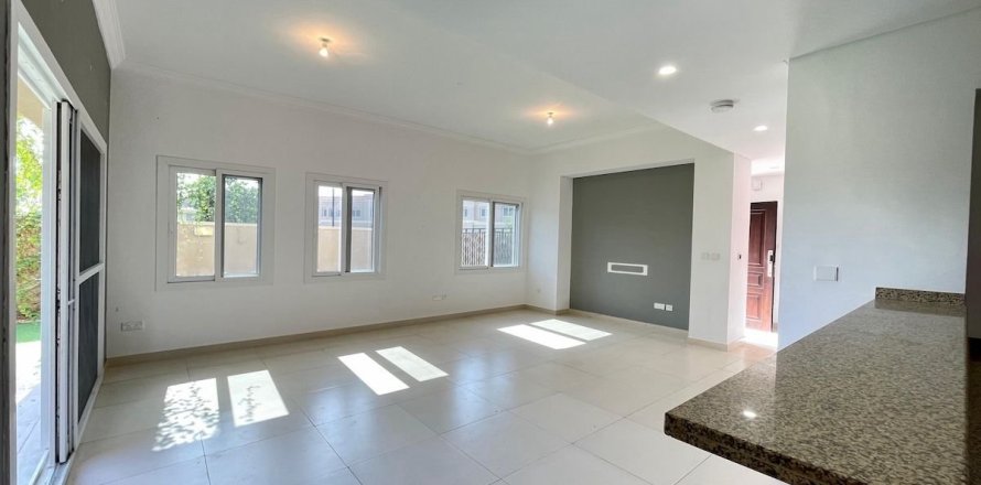 Townhouse in Dubai 3 bedrooms, 281.2 sq.m. № 9090
