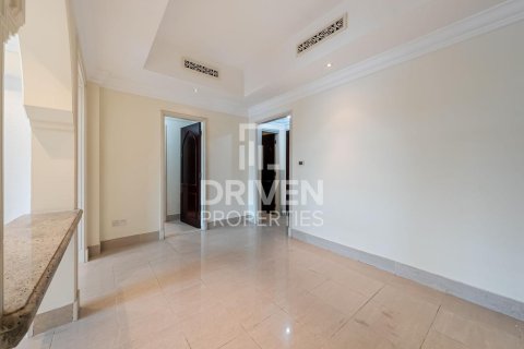 Apartment in Downtown Dubai (Downtown Burj Dubai), Dubai 2 bedrooms, 130.53 sq.m. № 140968 - photo 9