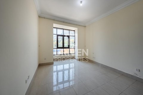 Apartment in Downtown Dubai (Downtown Burj Dubai), Dubai 2 bedrooms, 130.53 sq.m. № 140968 - photo 4