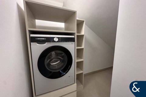 Villa in Aura, Tilal Al Ghaf, Dubai 4 bedrooms, 230 sq.m. № 76453 - photo 8