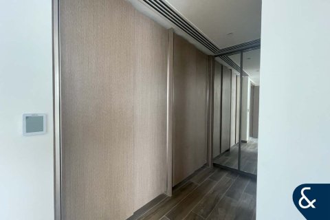 Villa in Al Furjan, Dubai 4 bedrooms, 342 sq.m. № 76450 - photo 10