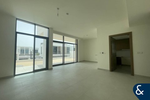 Villa in Al Furjan, Dubai 4 bedrooms, 342 sq.m. № 76450 - photo 2