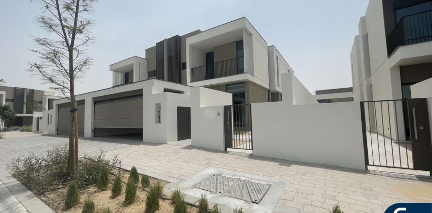 Villa in Al Furjan, Dubai 4 bedrooms, 342 sq.m. № 76450