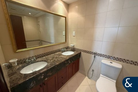 Villa in Arabian Ranches, Dubai 4 bedrooms, 640 sq.m. № 76440 - photo 17