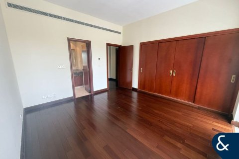 Villa in Arabian Ranches, Dubai 4 bedrooms, 640 sq.m. № 76440 - photo 13